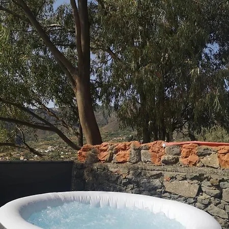 La Cueva Refugio Landhaus *