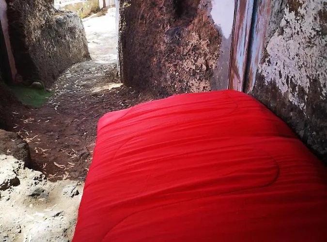 La Cueva Refugio *